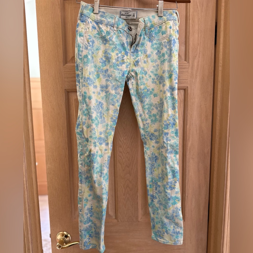 Abercrombie Kids Size 16 Floral Denim jeans